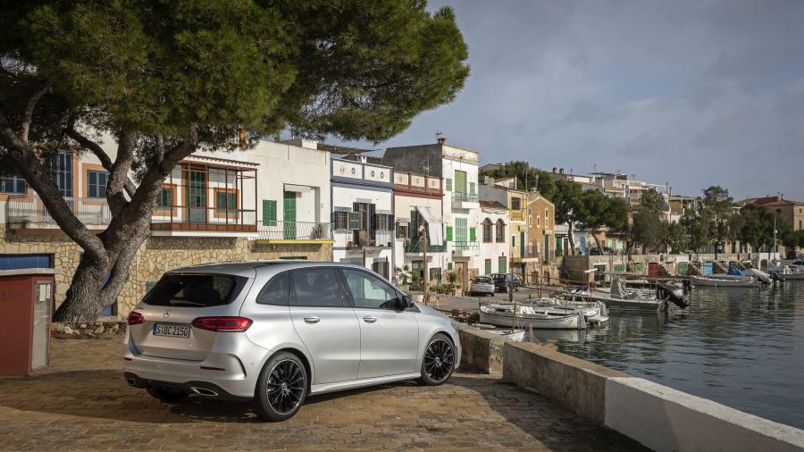  Mercedes-Benz B200 d AMG Line (W247) 2019 года  (фото 9 из 61)